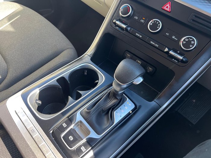 2023 Kia Carnival S