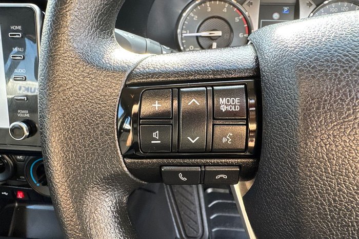 2025 Toyota Hilux SR GUN126R 4X4 Dual Range Glacier White