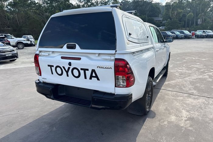 2025 Toyota Hilux SR GUN126R 4X4 Dual Range Glacier White