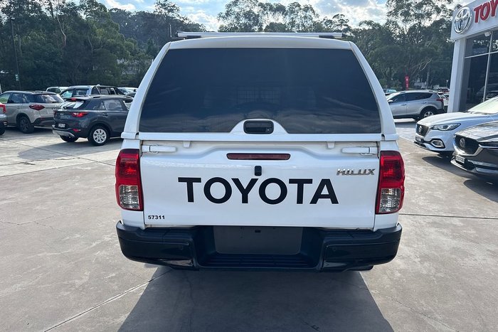 2025 Toyota Hilux SR GUN126R 4X4 Dual Range Glacier White