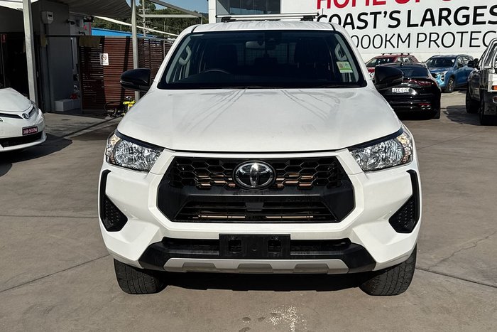 2025 Toyota Hilux SR GUN126R 4X4 Dual Range Glacier White