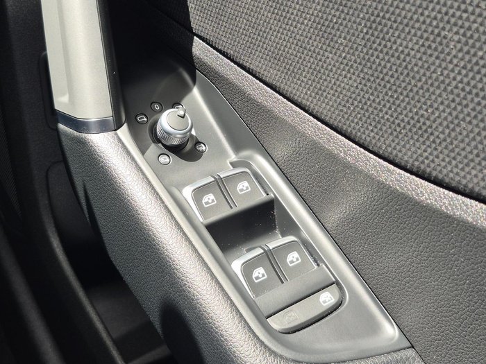 2022 Audi Q2 40 TFSI S line