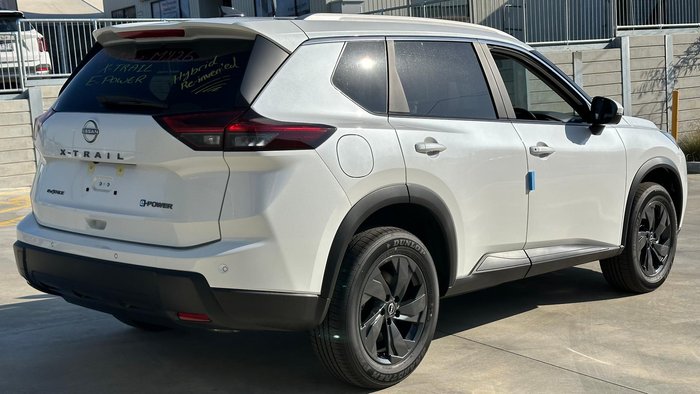 2026 Nissan X-TRAIL ST-L e-POWER T33 MY26 Four Wheel Drive Everest White