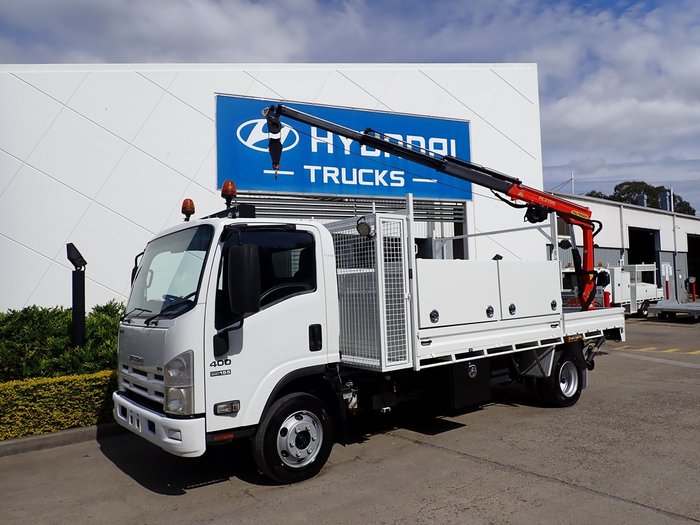 2014 ISUZU NPR