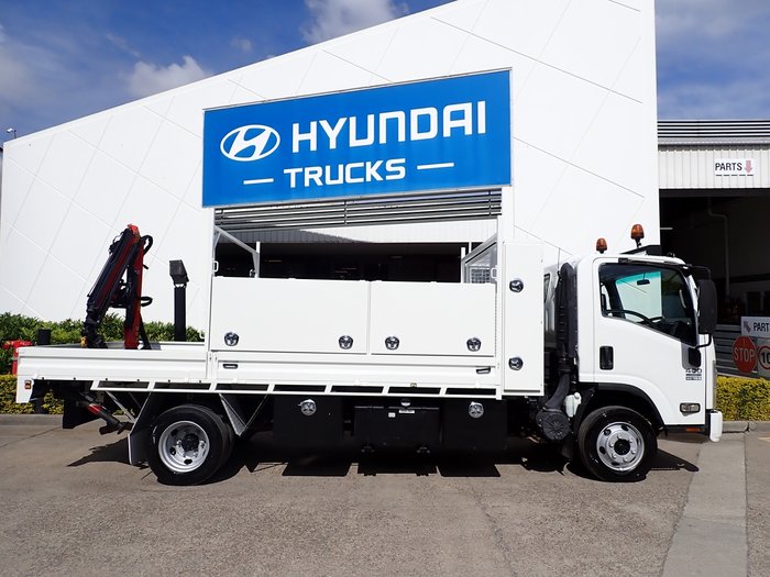 2014 ISUZU NPR 400