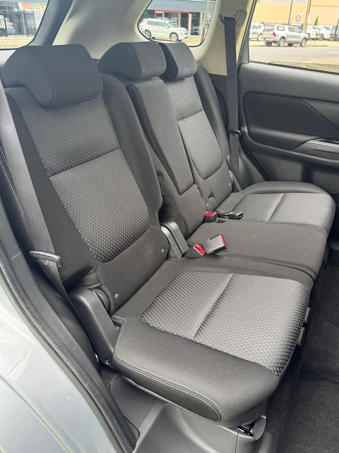 2015 Mitsubishi Outlander LS