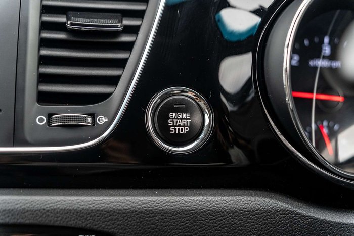 2019 Kia Carnival SLi