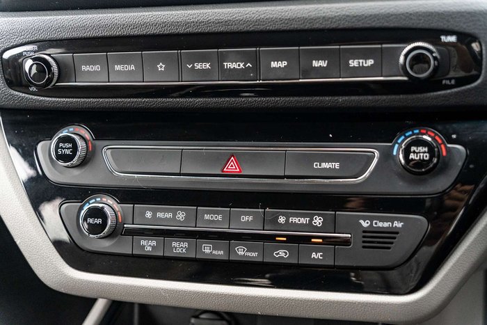 2019 Kia Carnival SLi