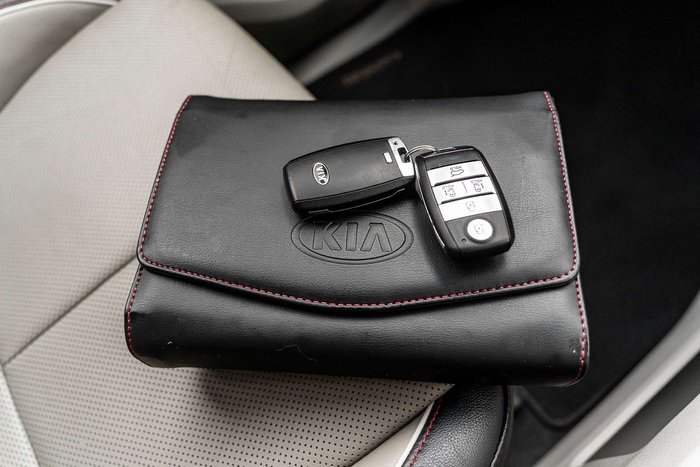 2019 Kia Carnival SLi