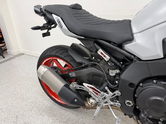 2021 YAMAHA MT-10A grey
