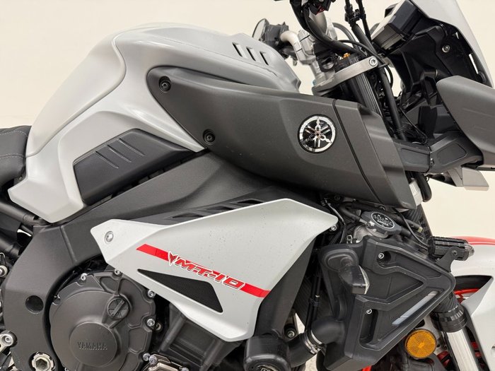 2021 YAMAHA MT-10A grey