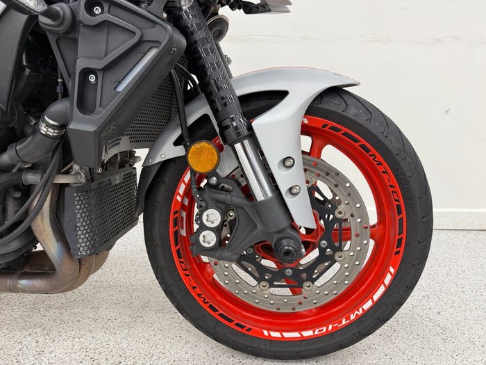 2021 YAMAHA MT-10A grey