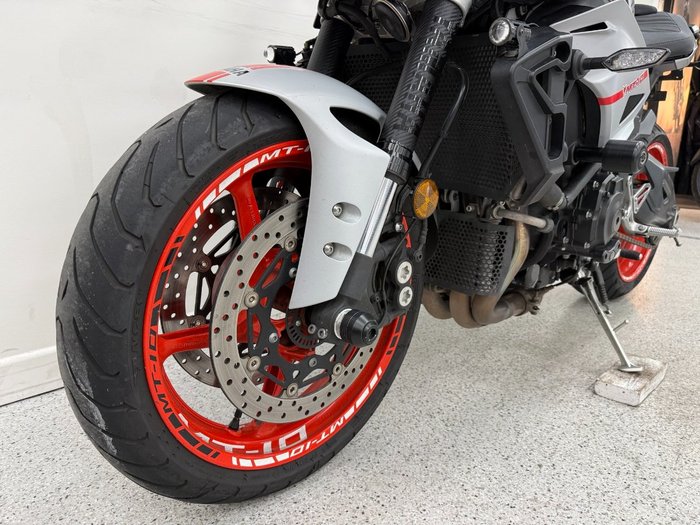 2021 YAMAHA MT-10A grey