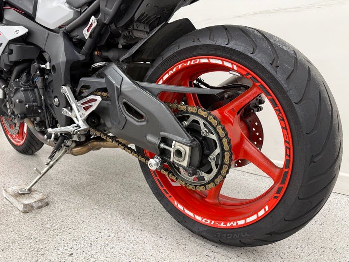 2021 YAMAHA MT-10A grey