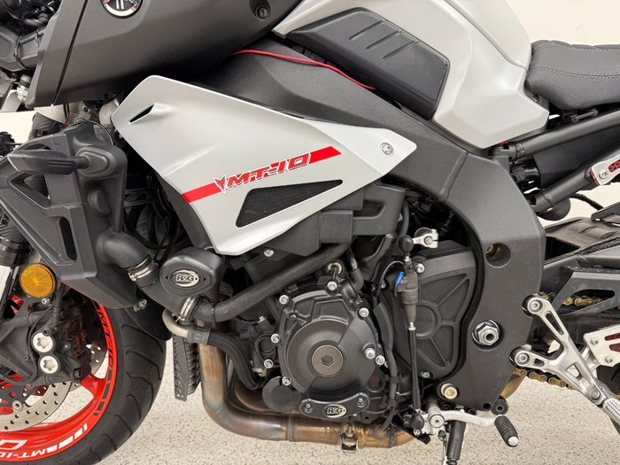 2021 YAMAHA MT-10A grey