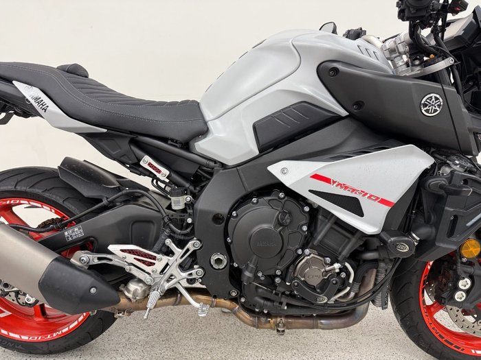 2021 YAMAHA MT-10A grey