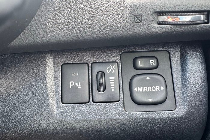 2012 Toyota Kluger KX-R