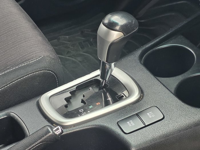 2018 Toyota Hilux SR5