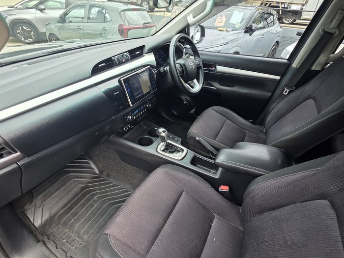 2018 Toyota Hilux SR5