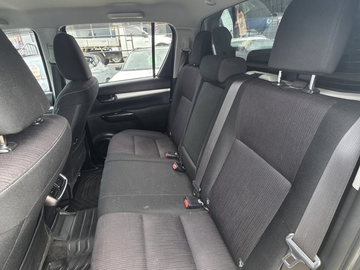 2018 Toyota Hilux SR5