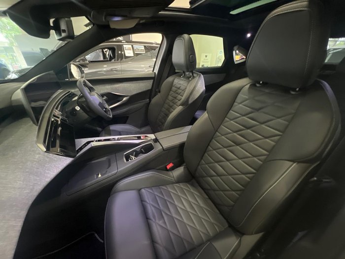 2025 Peugeot 3008 GT Premium Hybrid