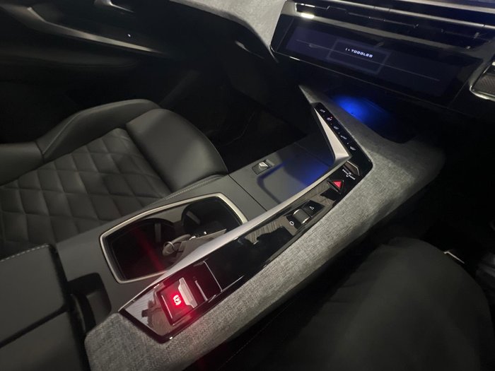 2025 Peugeot 3008 GT Premium Hybrid