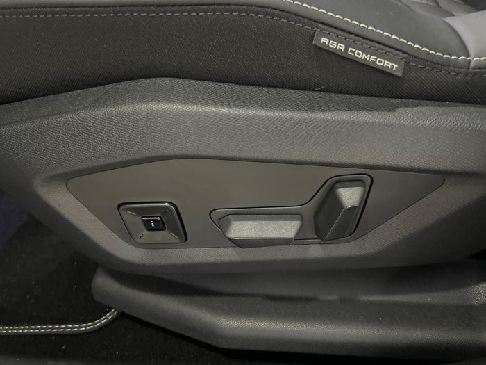 2025 Peugeot 3008 GT Premium Hybrid