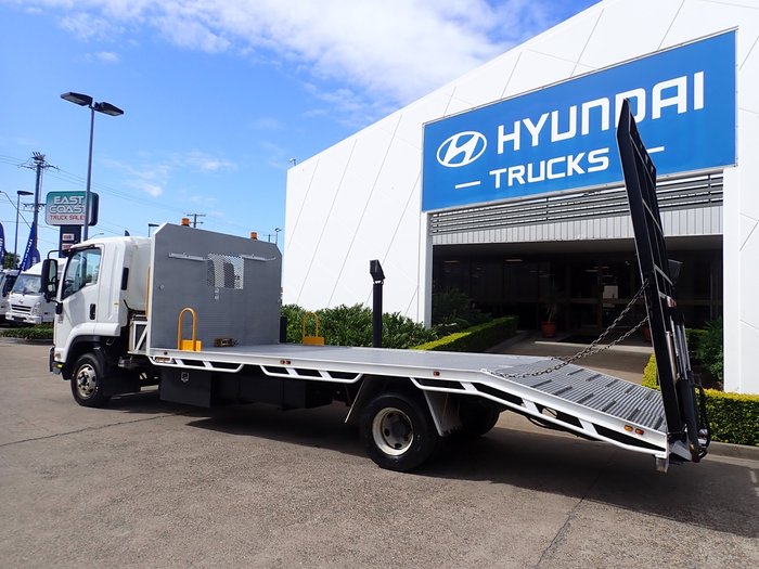 2011 ISUZU FRR