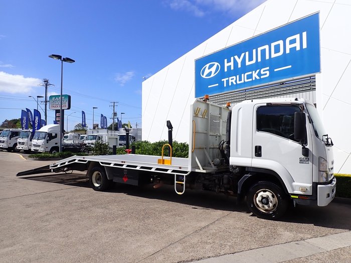 2011 ISUZU FRR 600