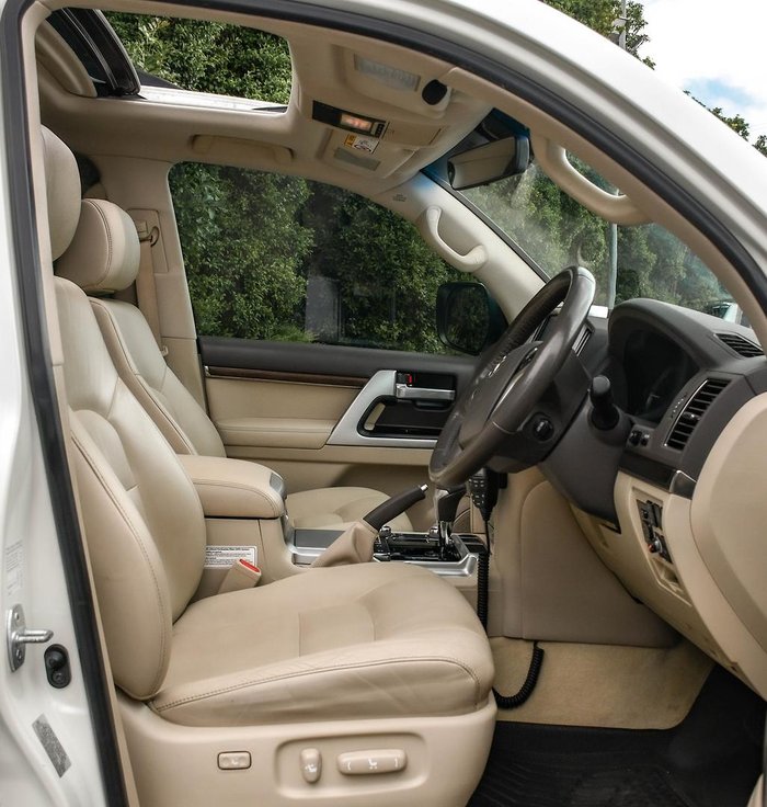 2020 Toyota Landcruiser VX