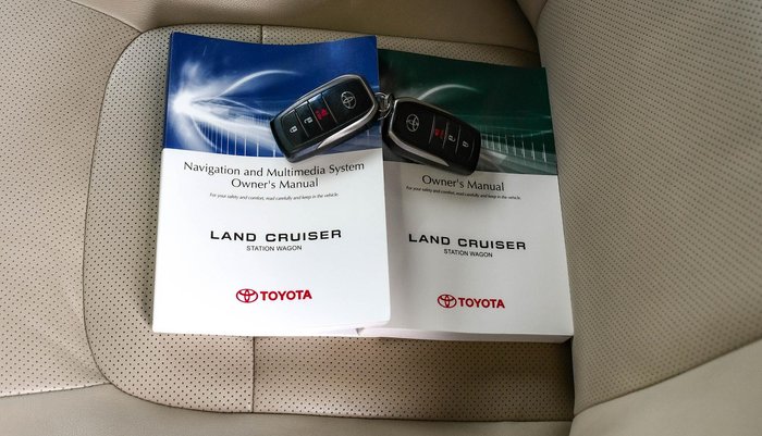 2020 Toyota Landcruiser VX