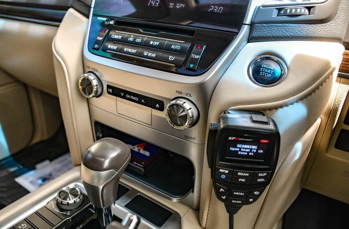 2020 Toyota Landcruiser VX