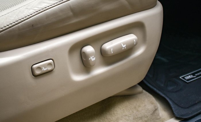 2020 Toyota Landcruiser VX