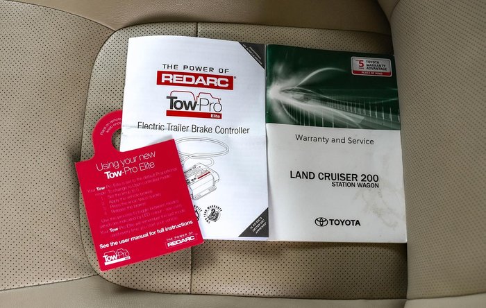 2020 Toyota Landcruiser VX