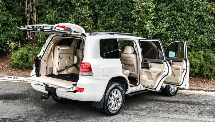 2020 Toyota Landcruiser VX