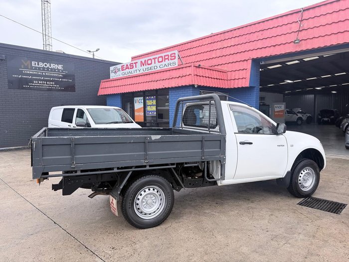 2011 Mitsubishi Triton GLX MN MY11 4x2 White