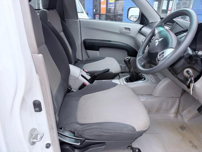 2011 Mitsubishi Triton GLX MN MY11 4x2 White