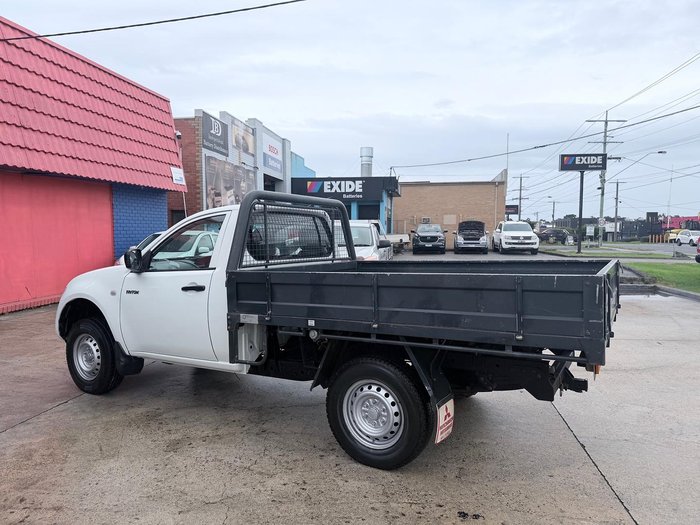 2011 Mitsubishi Triton GLX MN MY11 4x2 White