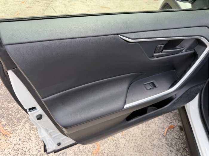 2022 TOYOTA RAV4 GX (2WD) HYBRID