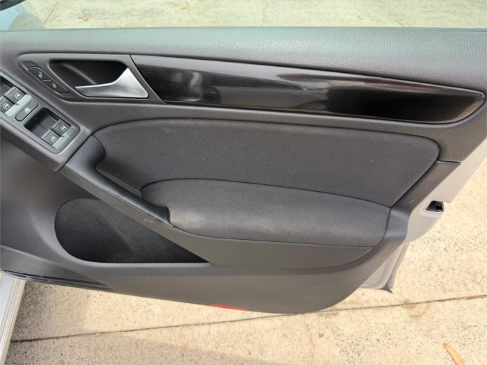 2012 VOLKSWAGEN GOLF 103 TDI COMFORTLINE