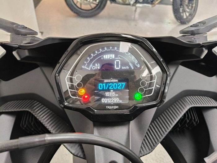 2024 Triumph DAYTONA 660 (LAMS) Black