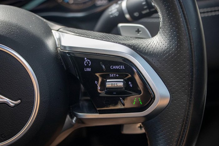 2021 Jaguar XF P300 R-Dynamic HSE