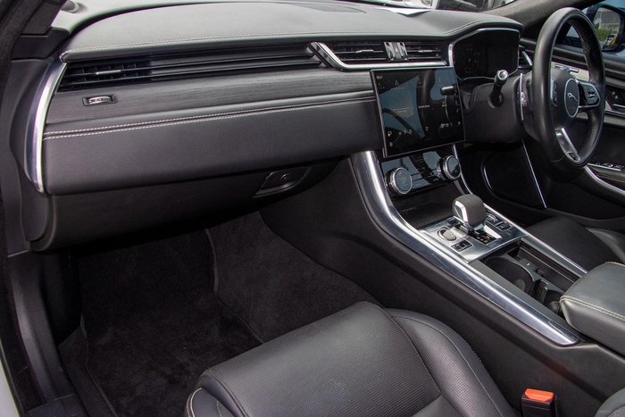 2021 Jaguar XF P300 R-Dynamic HSE