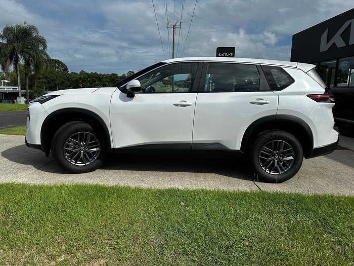 2026 Nissan X-TRAIL ST T33 MY26 Everest White