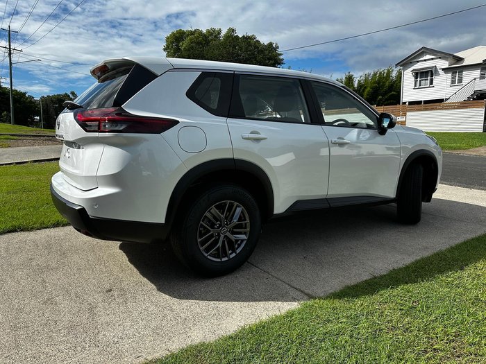 2026 Nissan X-TRAIL ST