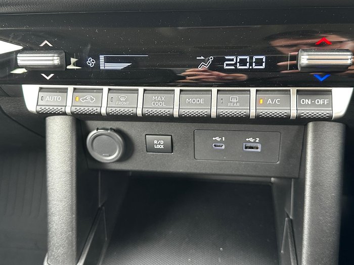 2026 Nissan Navara ST D27 MY26 4X4 Dual Range Blizzard White