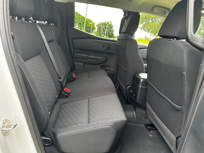 2026 Nissan Navara ST D27 MY26 4X4 Dual Range Blizzard White