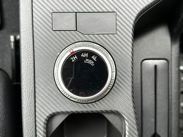 2026 Nissan Navara ST