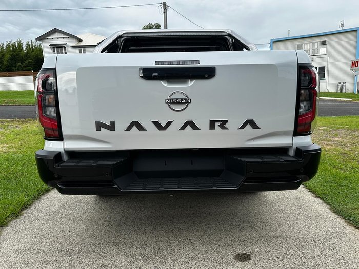 2026 Nissan Navara ST D27 MY26 4X4 Dual Range Blizzard White