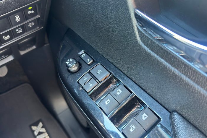 2023 Toyota Hilux Rogue GUN126R 4X4 Dual Range Frosted White